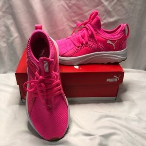 Puma Women's Pink Softride Sophia Luxe Metal Sneakers Size 7.5